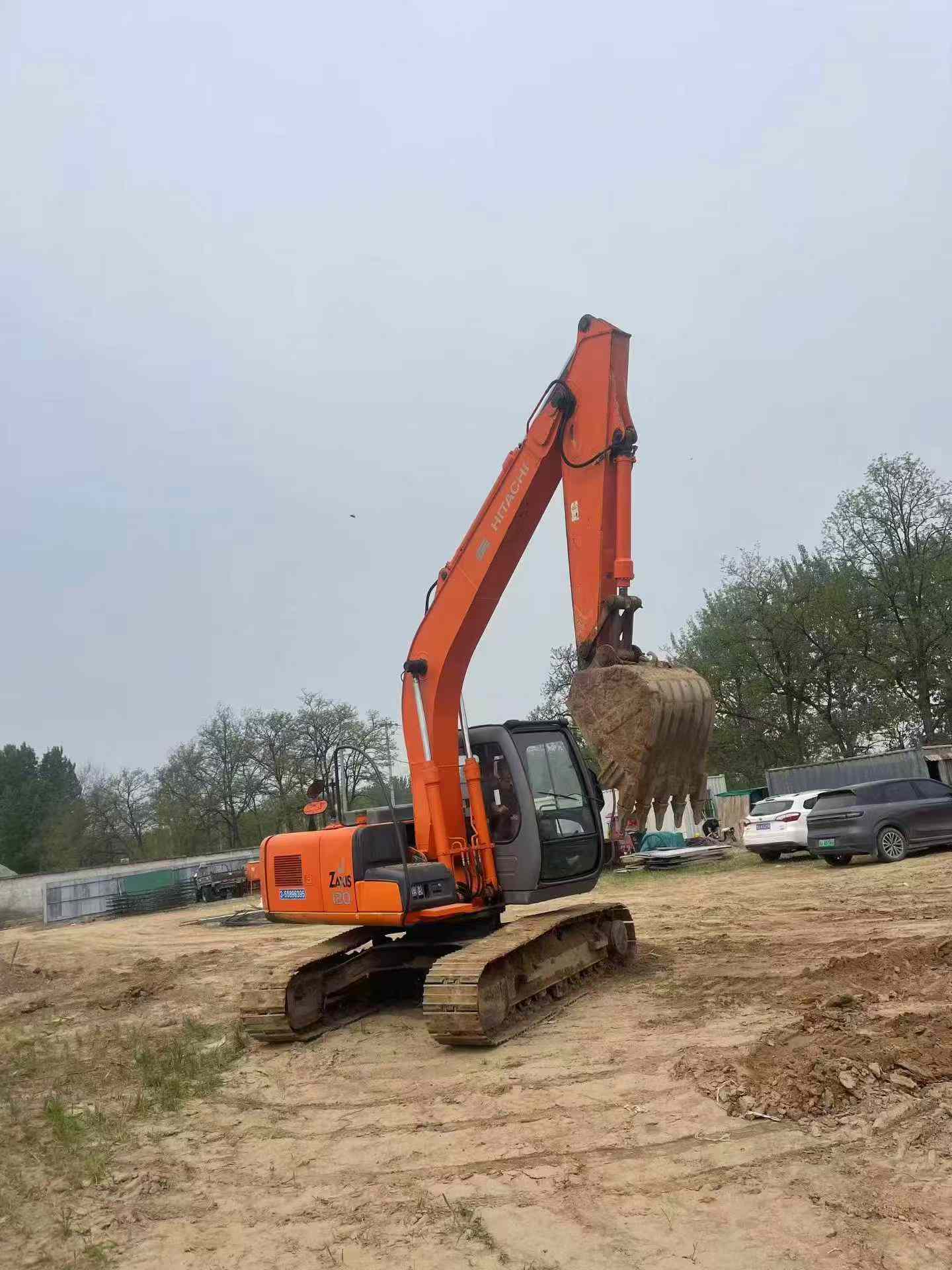 Buy Hitachi EX120-6 Used Excavator / 4