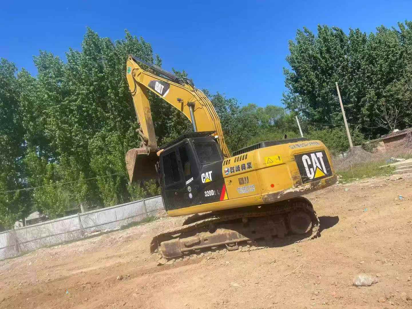 Buy Caterpillar 320D Used Excavator / 3