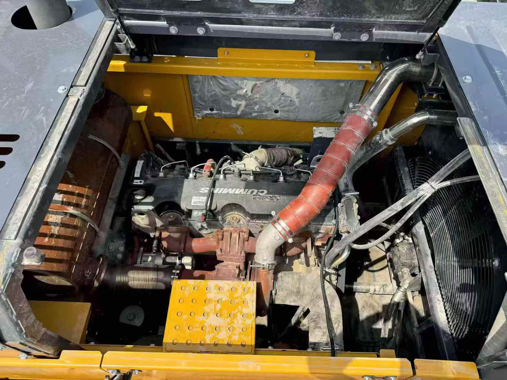 Buy XCMG XE600DK Used Excavator / 3