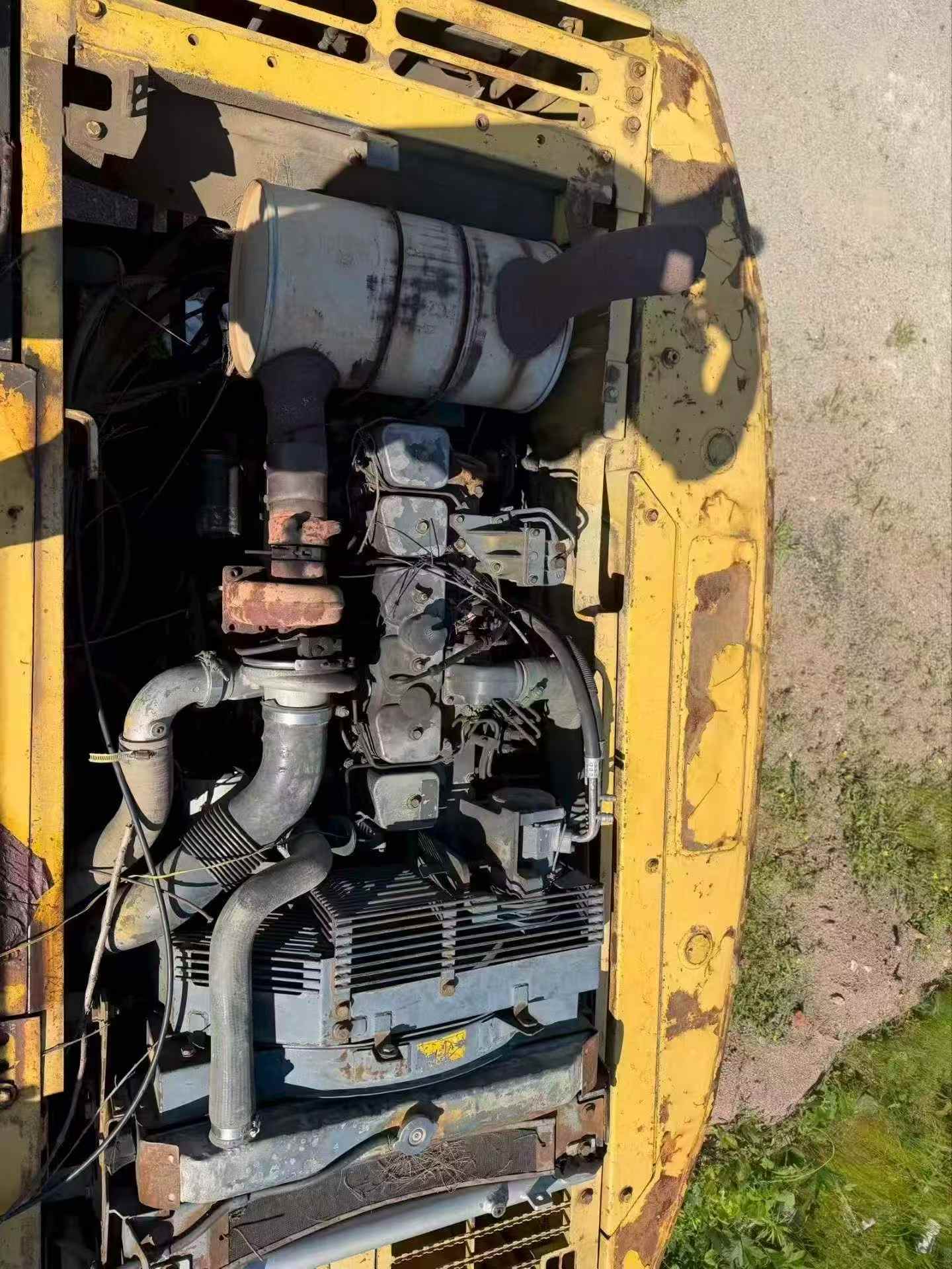 Buy Komatsu PC200-7 Used Excavator / 6