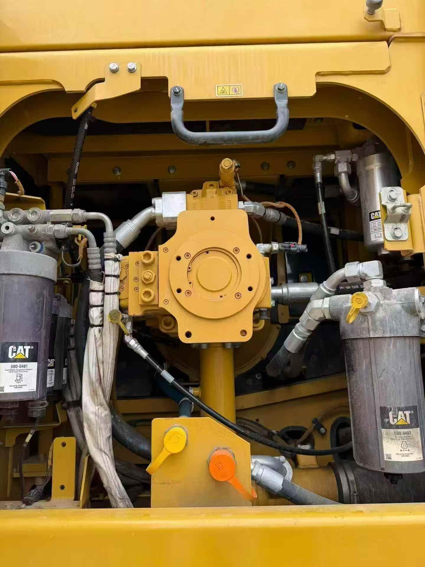 Buy Caterpillar CAT352 Used Excavator / 9