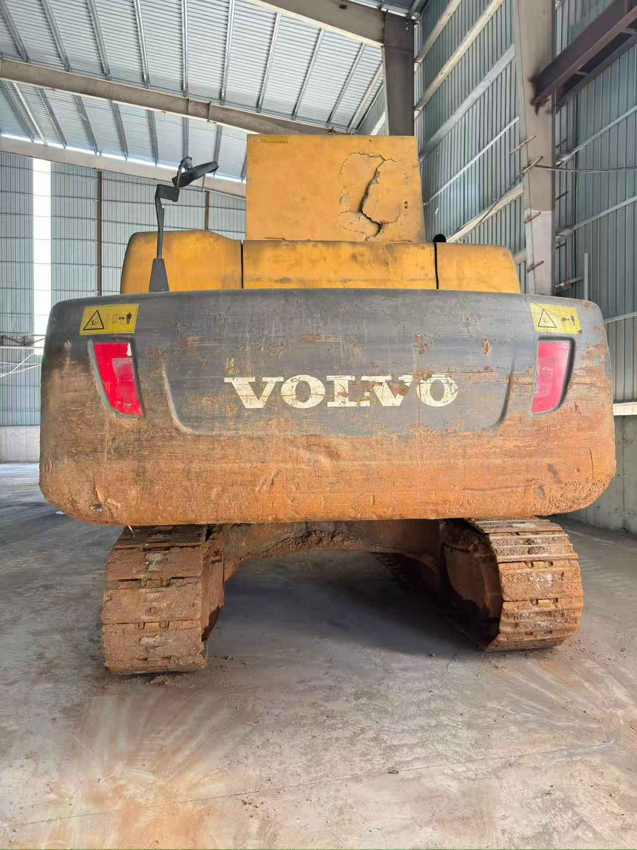 Buy Volvo L350F Used Excavator / 2