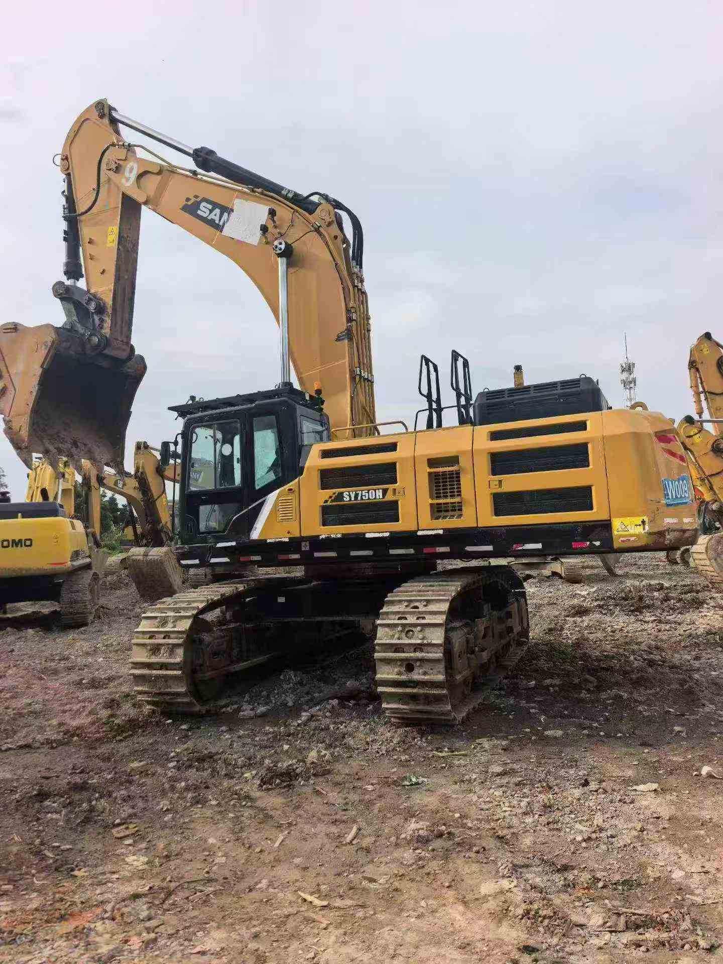 Buy Sany SY750H Used Excavator / 2