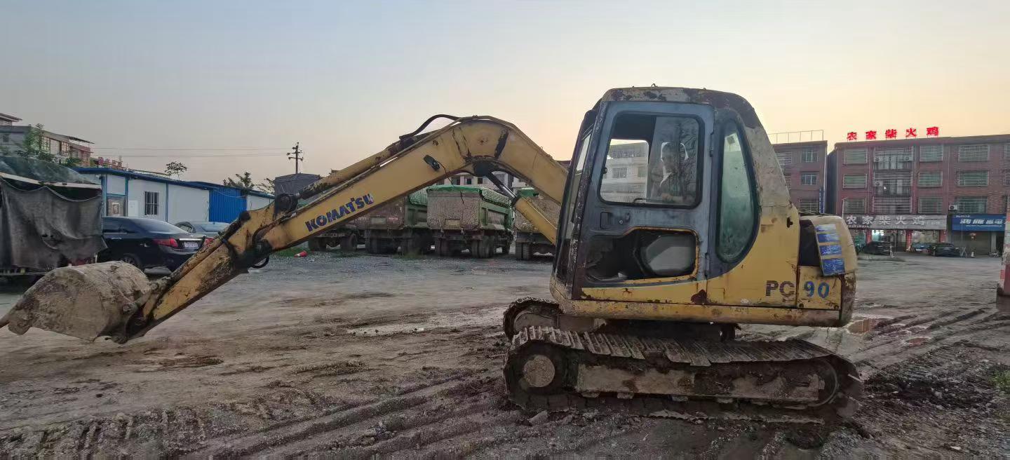 Buy Komatsu PC60 Used Excavator / 8