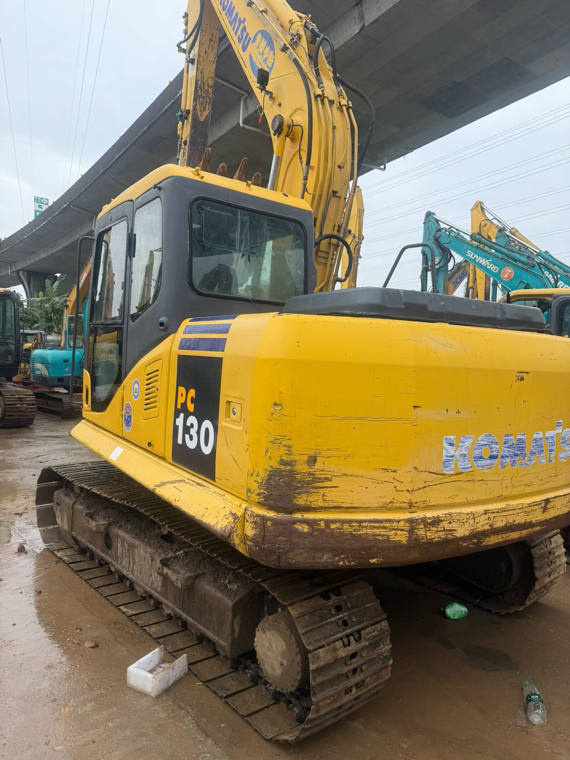 Buy Komatsu PC130-7 Used Excavator / 3