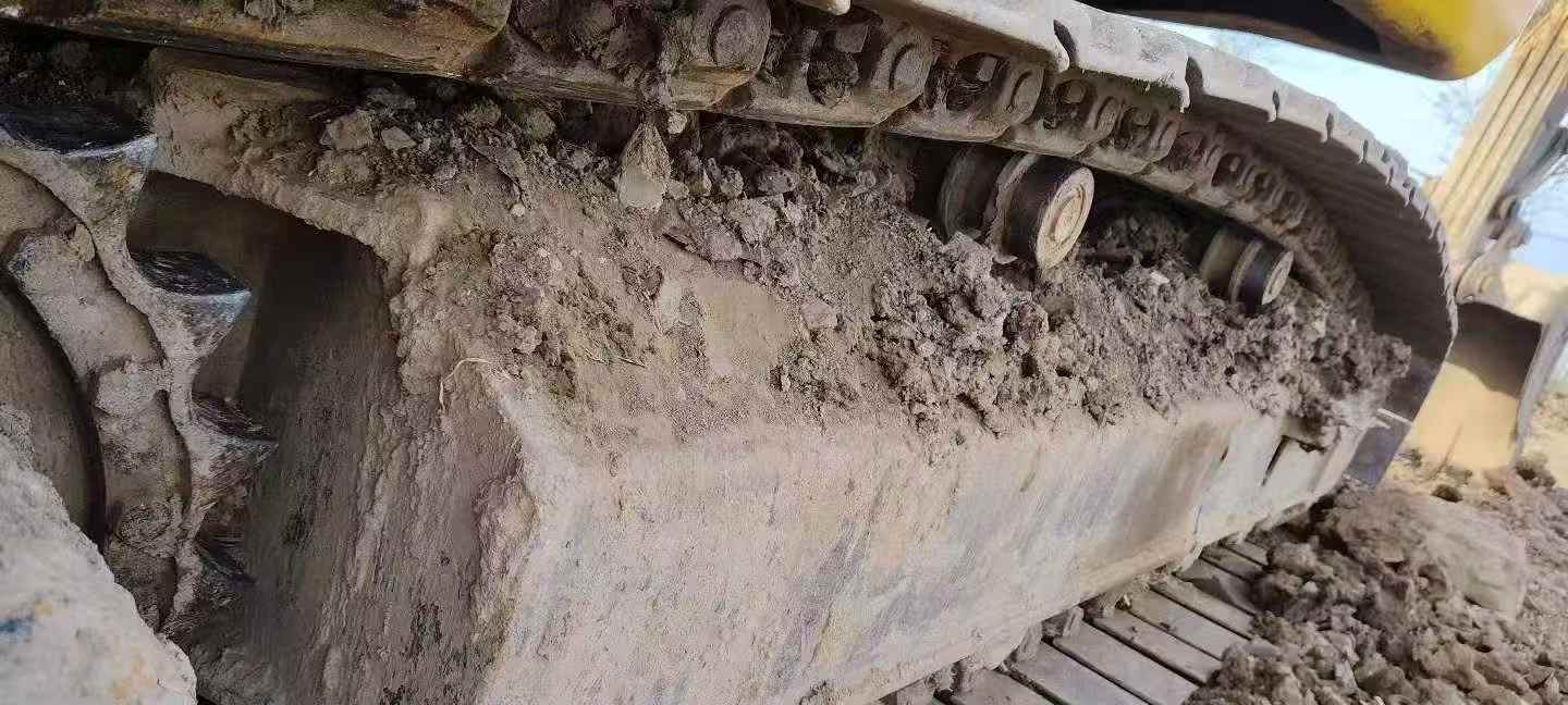Buy Komatsu PC200-7 Used Excavator / 6