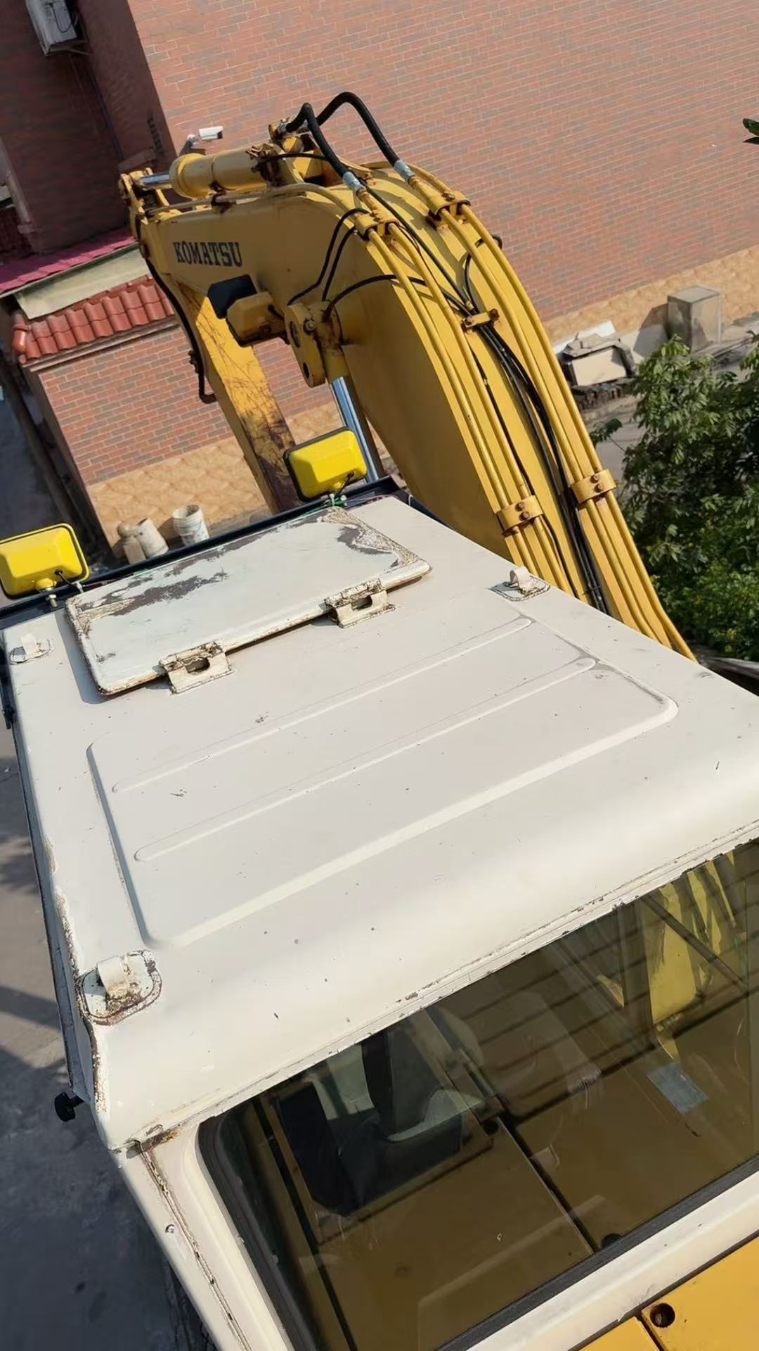 Buy Komatsu PC130-5 Used Excavator / 3