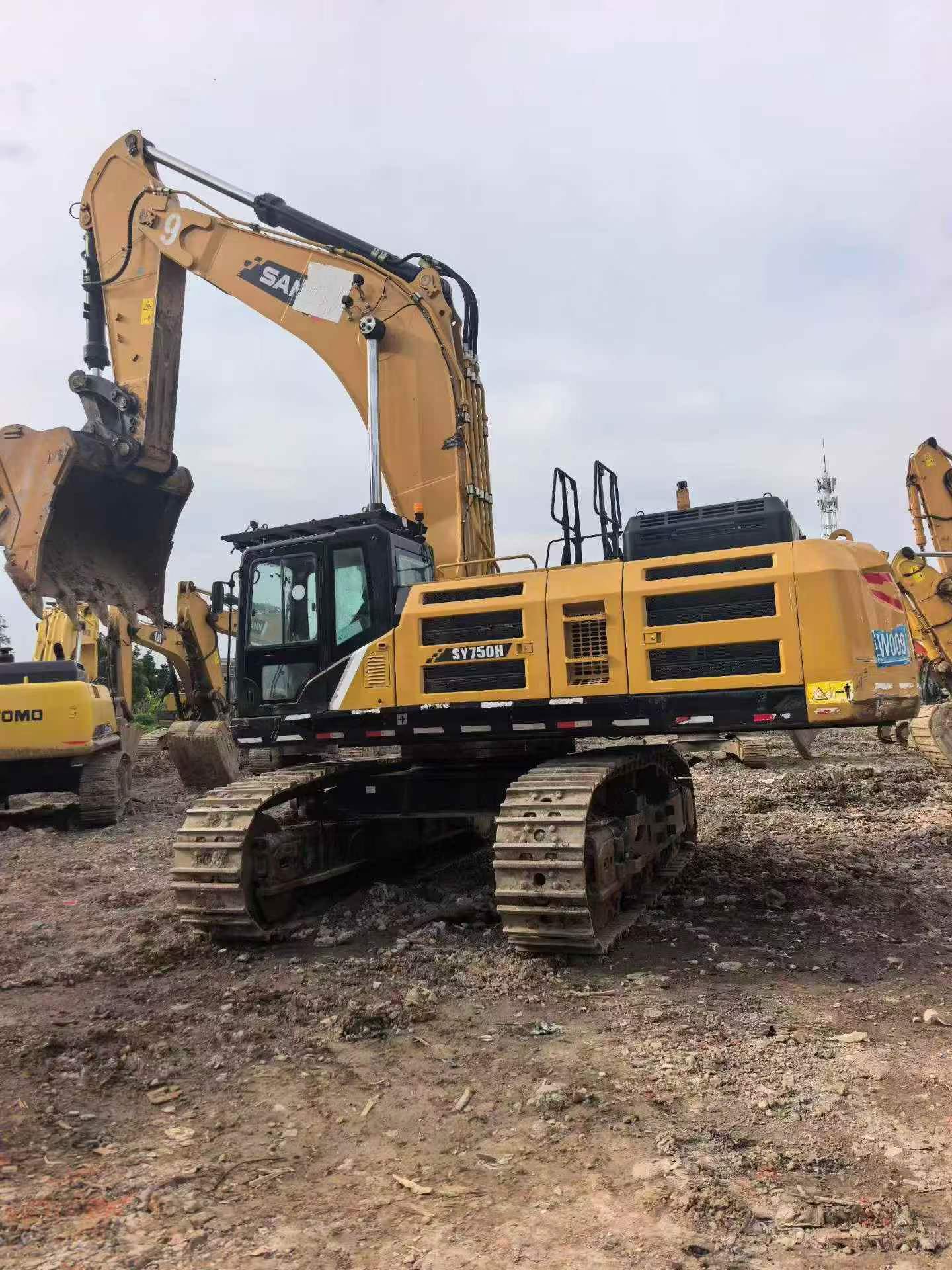 Buy Sany SY750H Used Excavator / 2