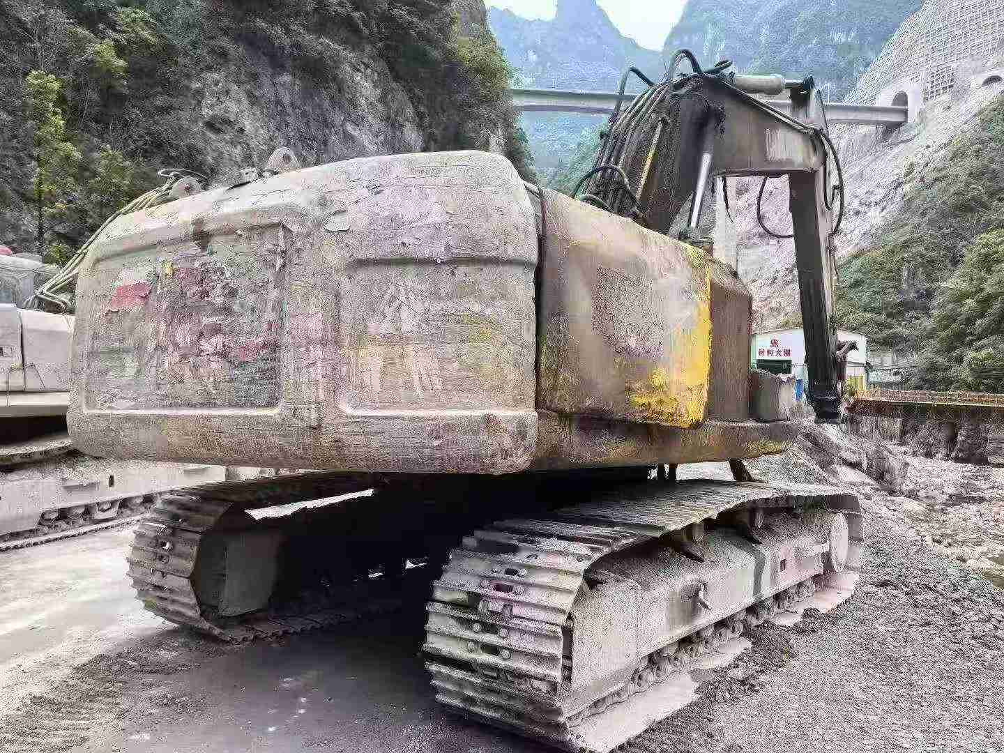 Buy Caterpillar 320D Used Excavator / 4