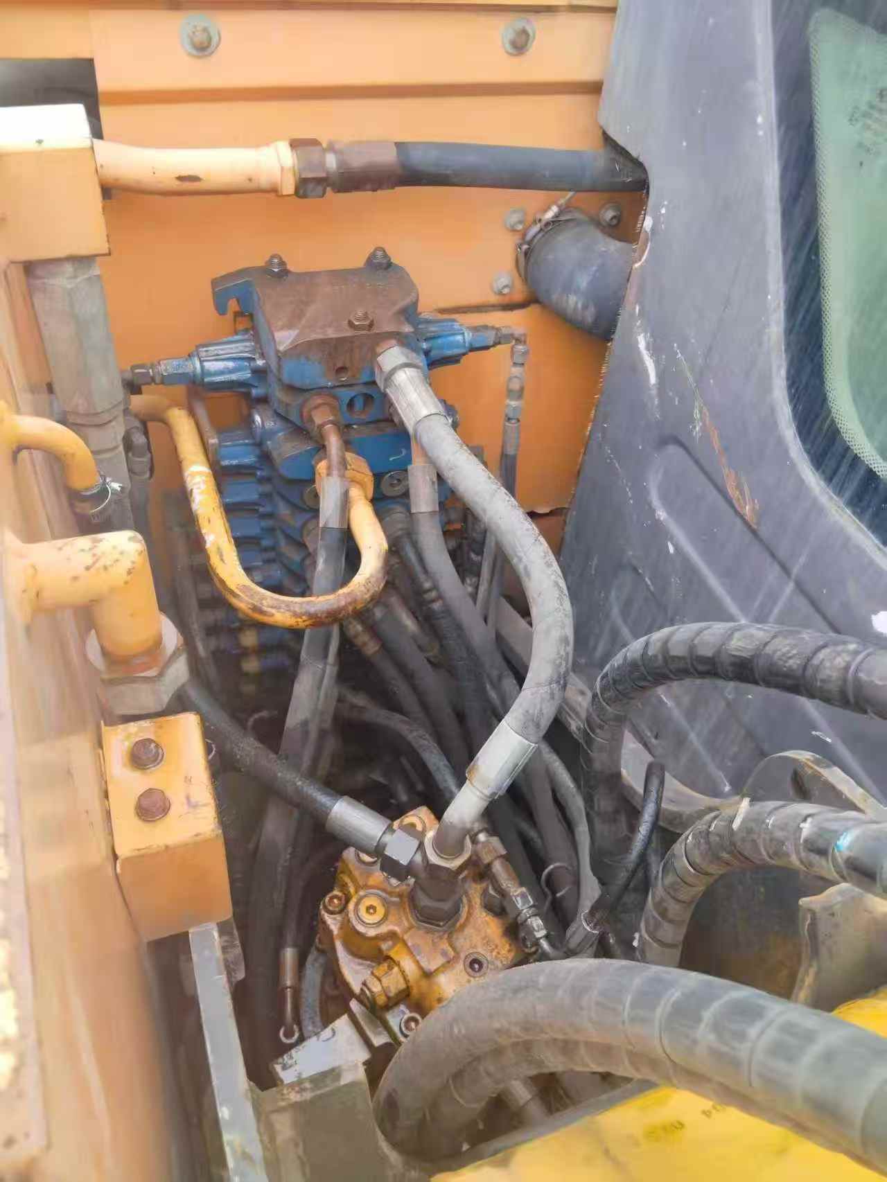 Buy Sany SY65C Used Excavator / 6