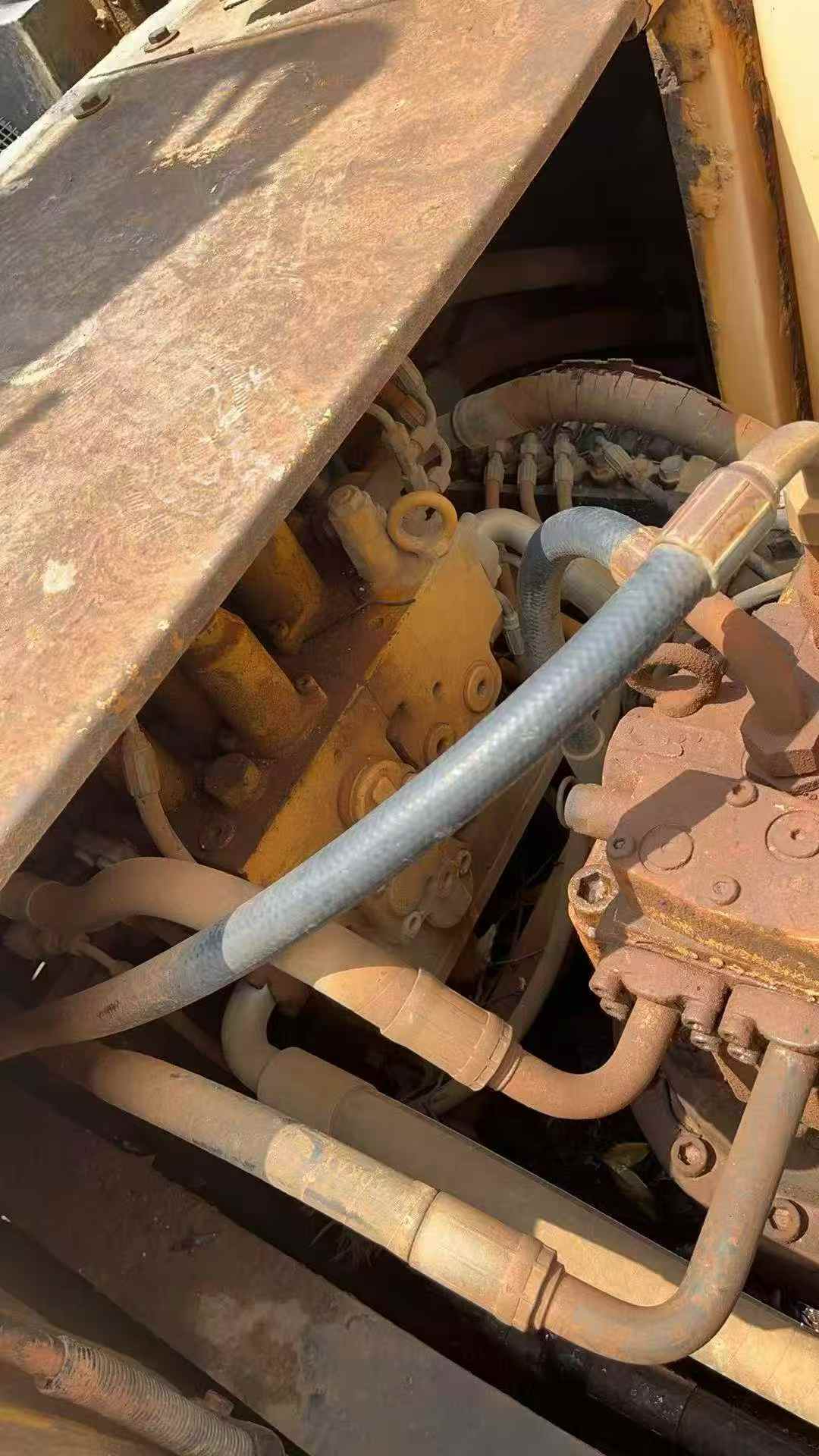 Buy Sany SY215C-8 Used Excavator / 4