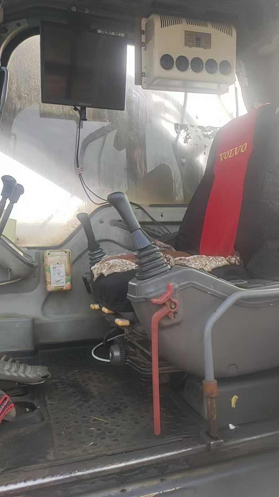 Buy Volvo EC460 Used Excavator / 3