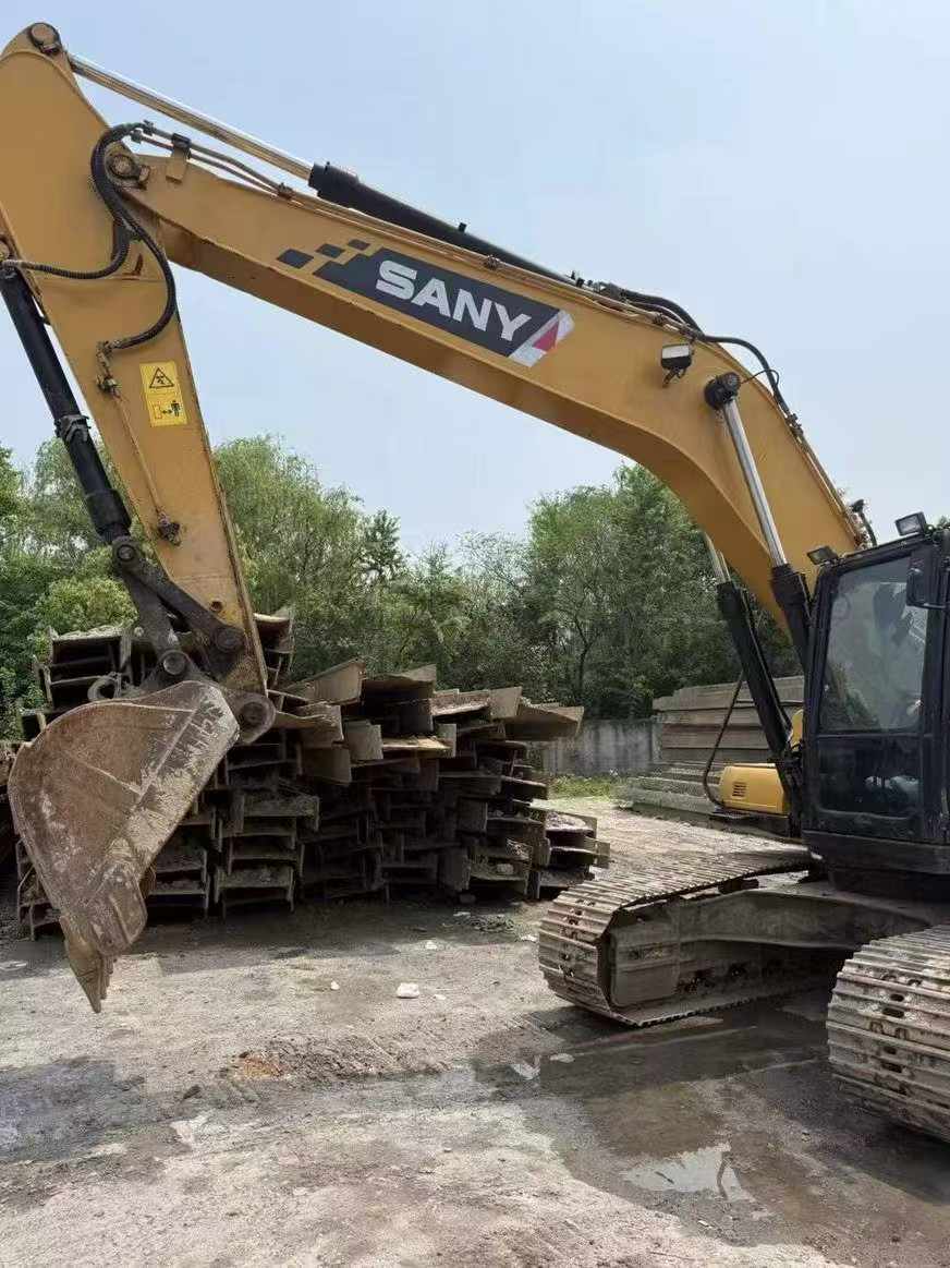 Buy Sany SY205C Used Excavator / 2