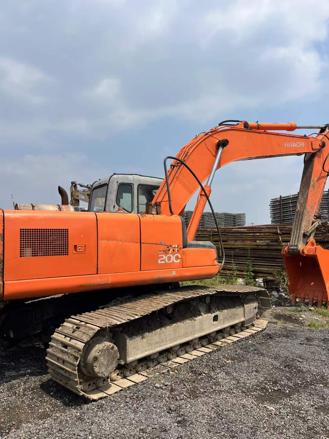 Buy Hitachi ZX200-6 Used Excavator / 2
