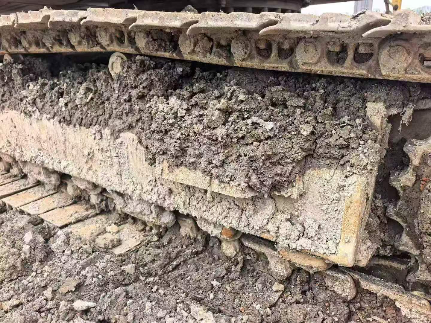 Buy Hitachi ZX240-5A Used Excavator / 2