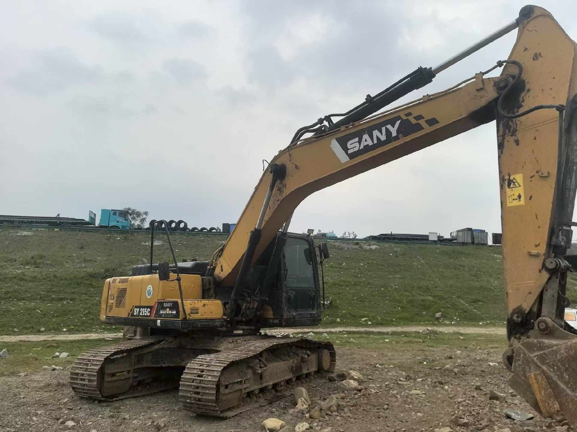 Buy Sany SY205C Used Excavator / 5