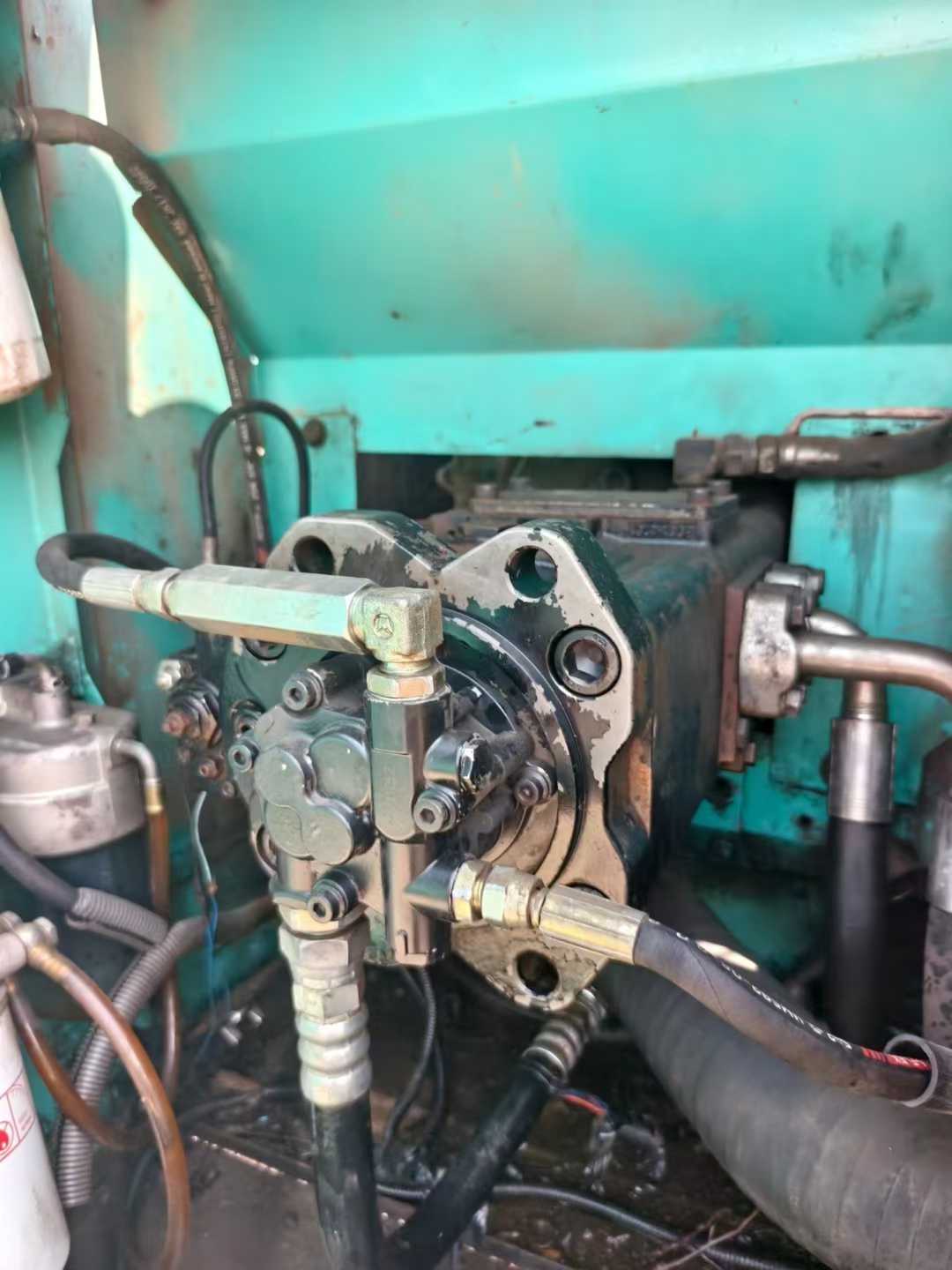 Buy Kobelco SK210 Used Excavator / 7