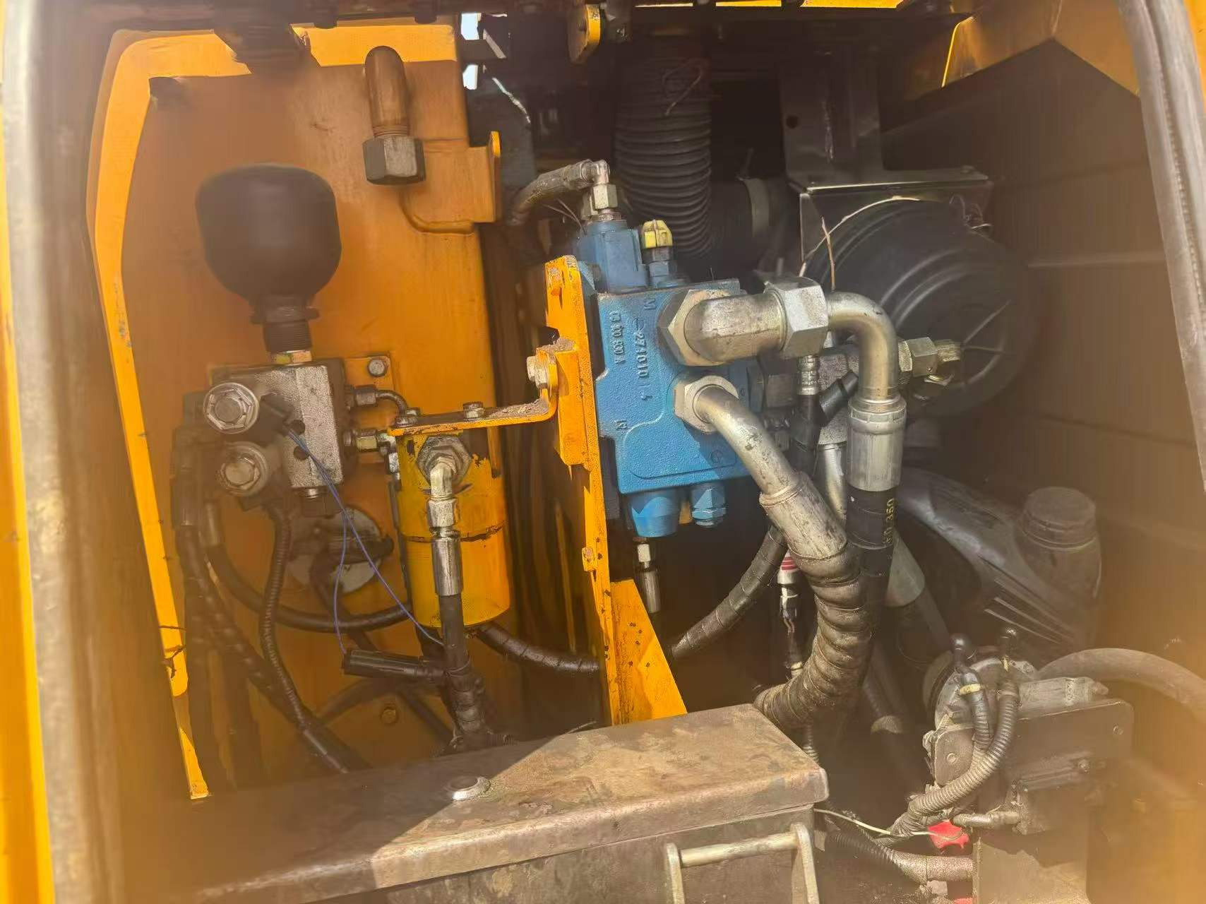 Buy Sany SY60 Used Excavator / 9