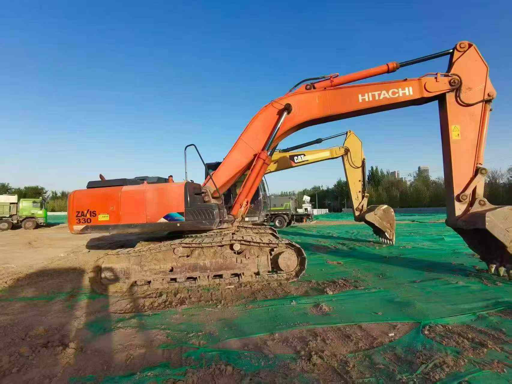 Buy Hitachi EX330 Used Excavator / 4
