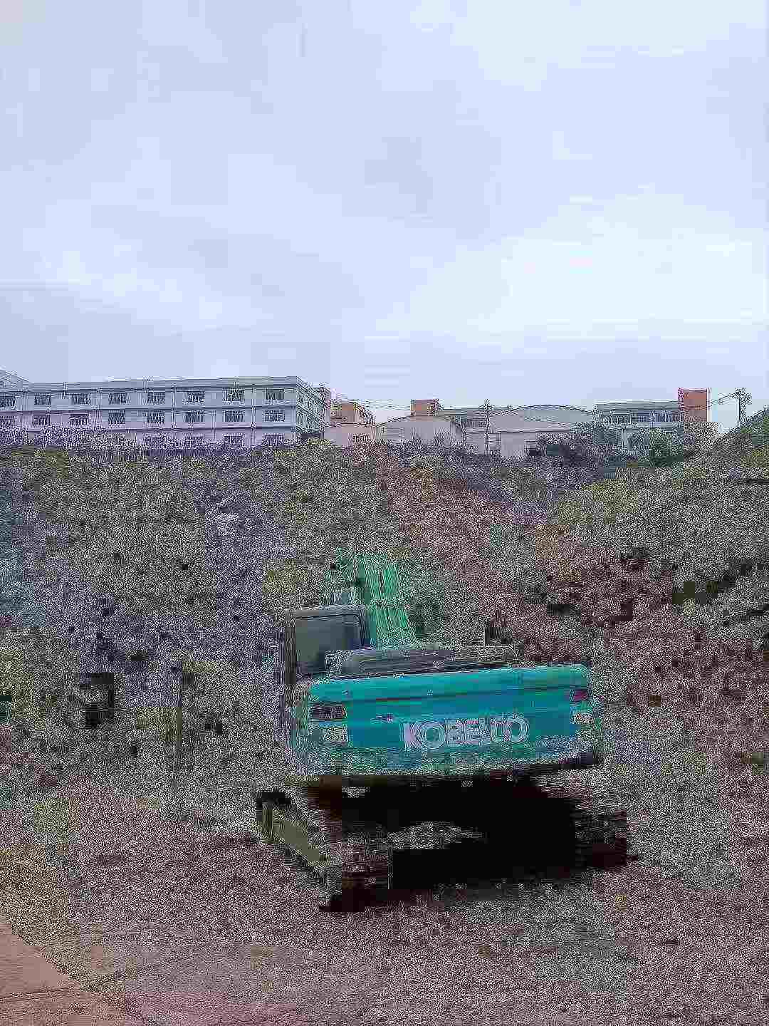 Buy Kobelco SK260 Used Excavator / 3