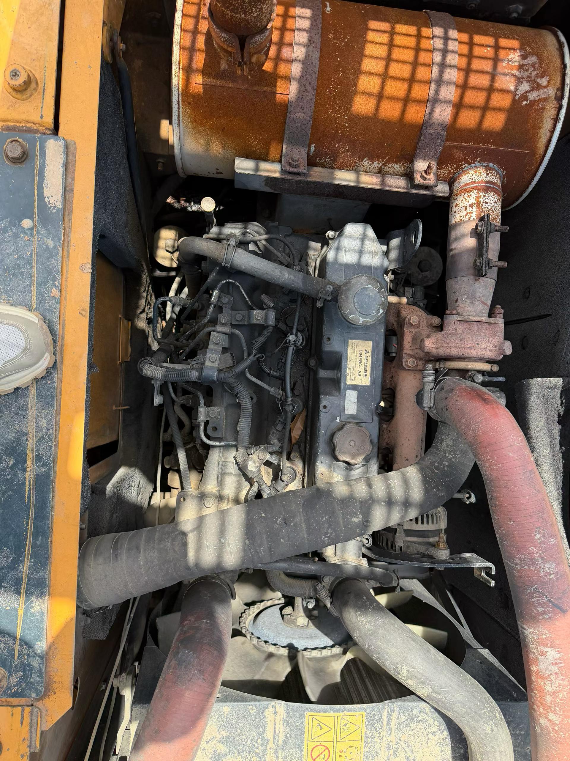 Buy Hyundai R110VS Used Excavator / 6