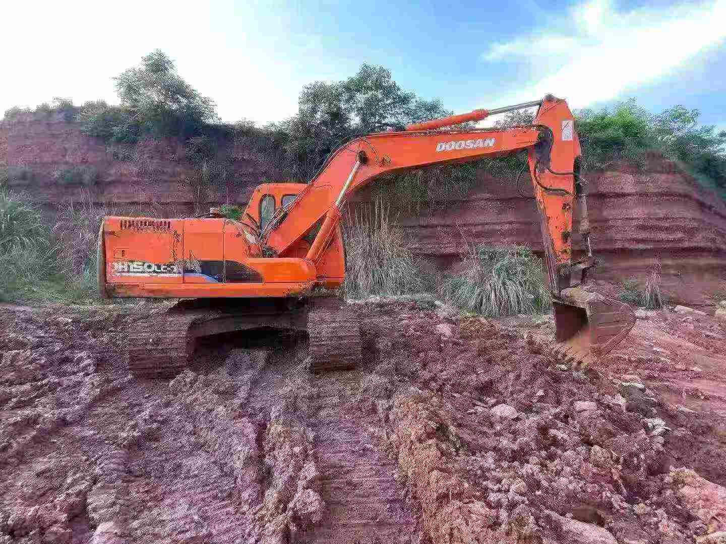 Buy Doosan DH150-7 Used Excavator / 2