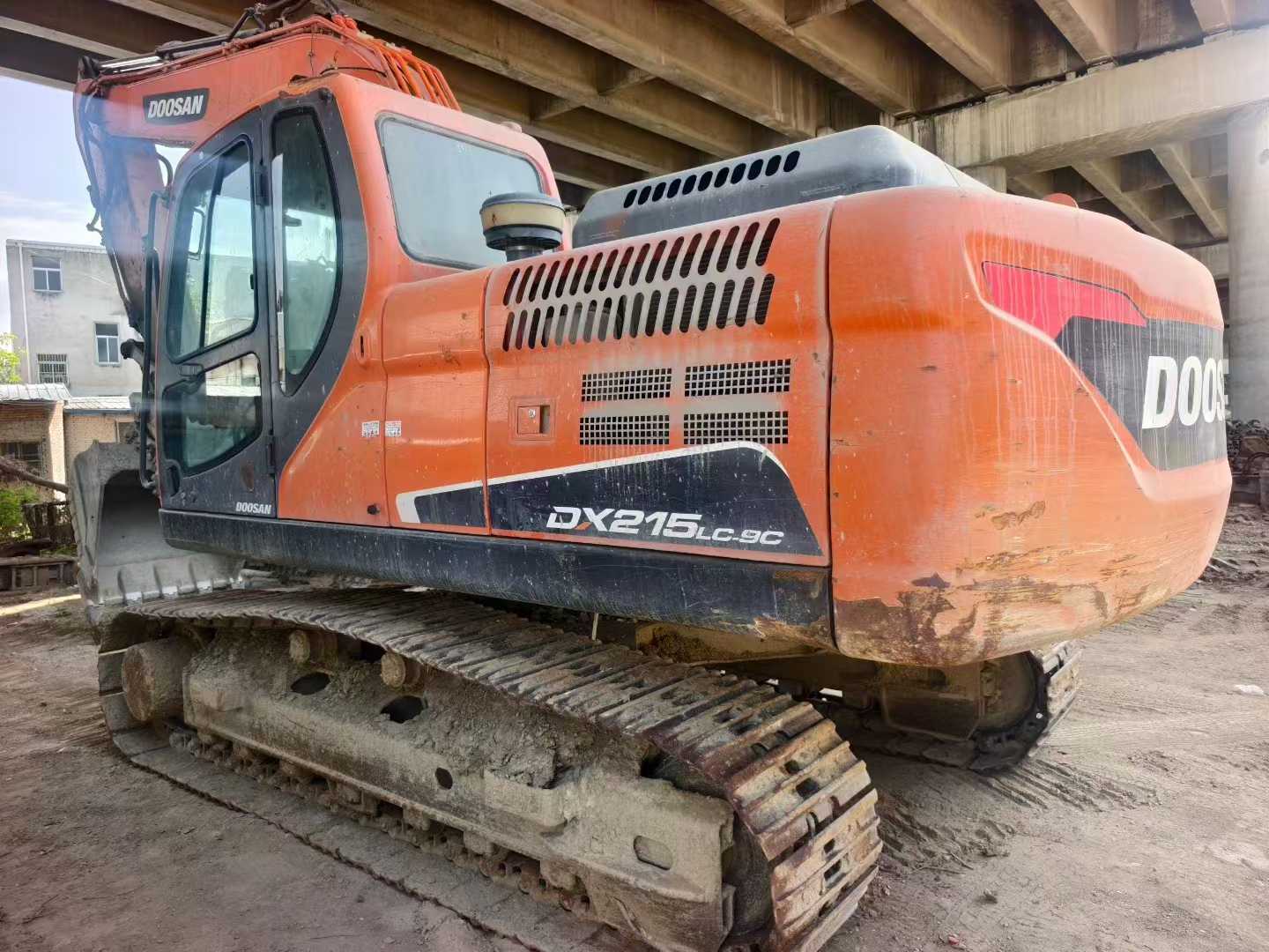 Buy Doosan DH215-7 Used Excavator / 4