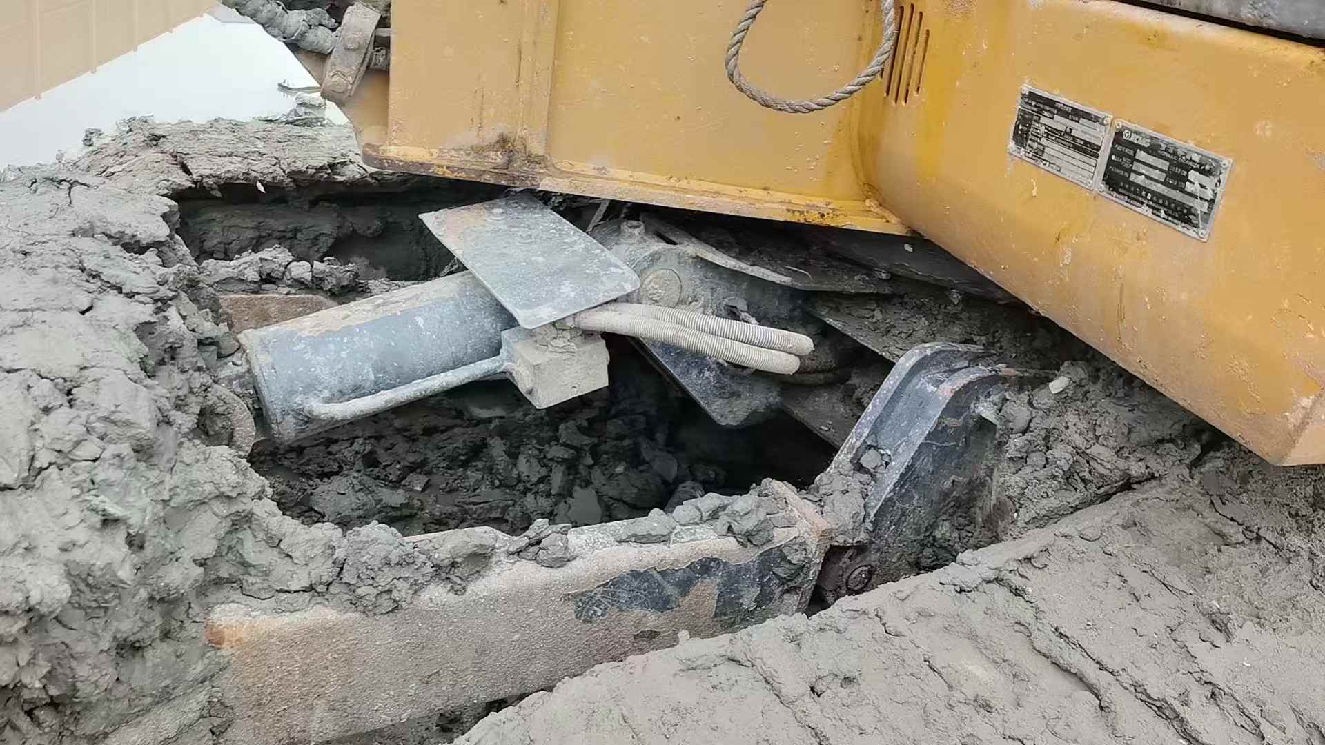 Buy XCMG XE60 Used Excavator / 4