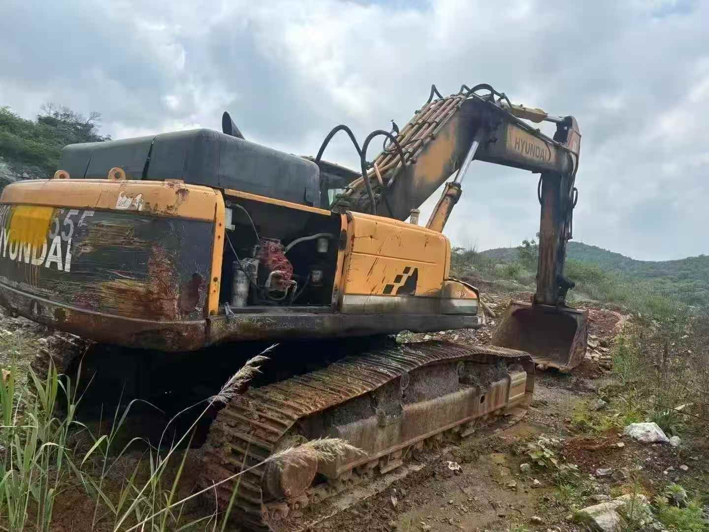 Buy Hyundai R385LC-9 Used Excavator / 2