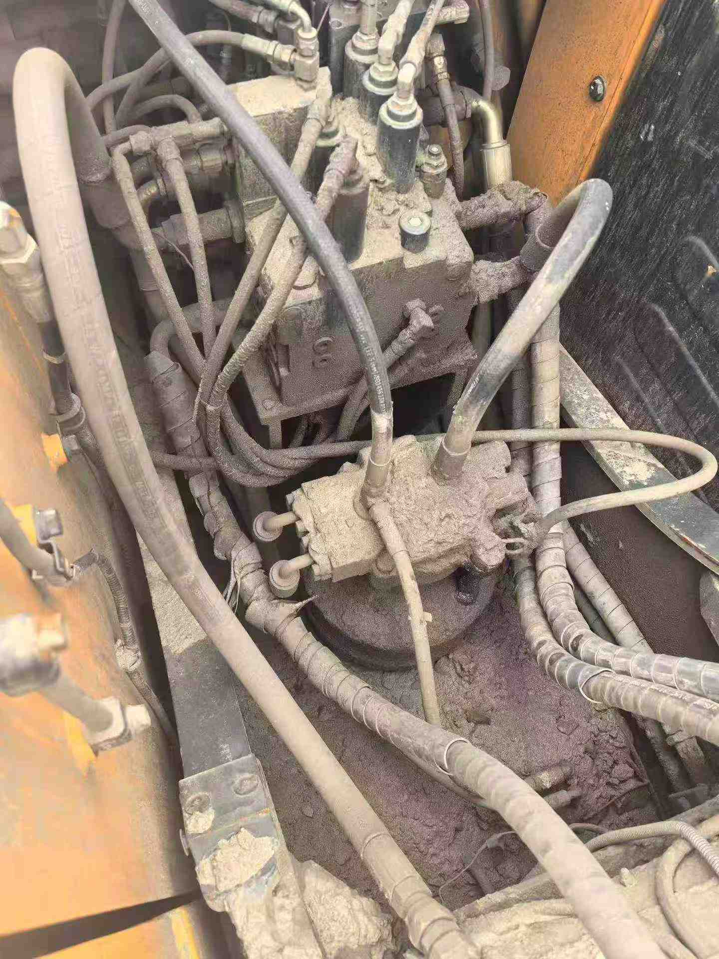 Buy Hyundai 110LVS Used Excavator / 8