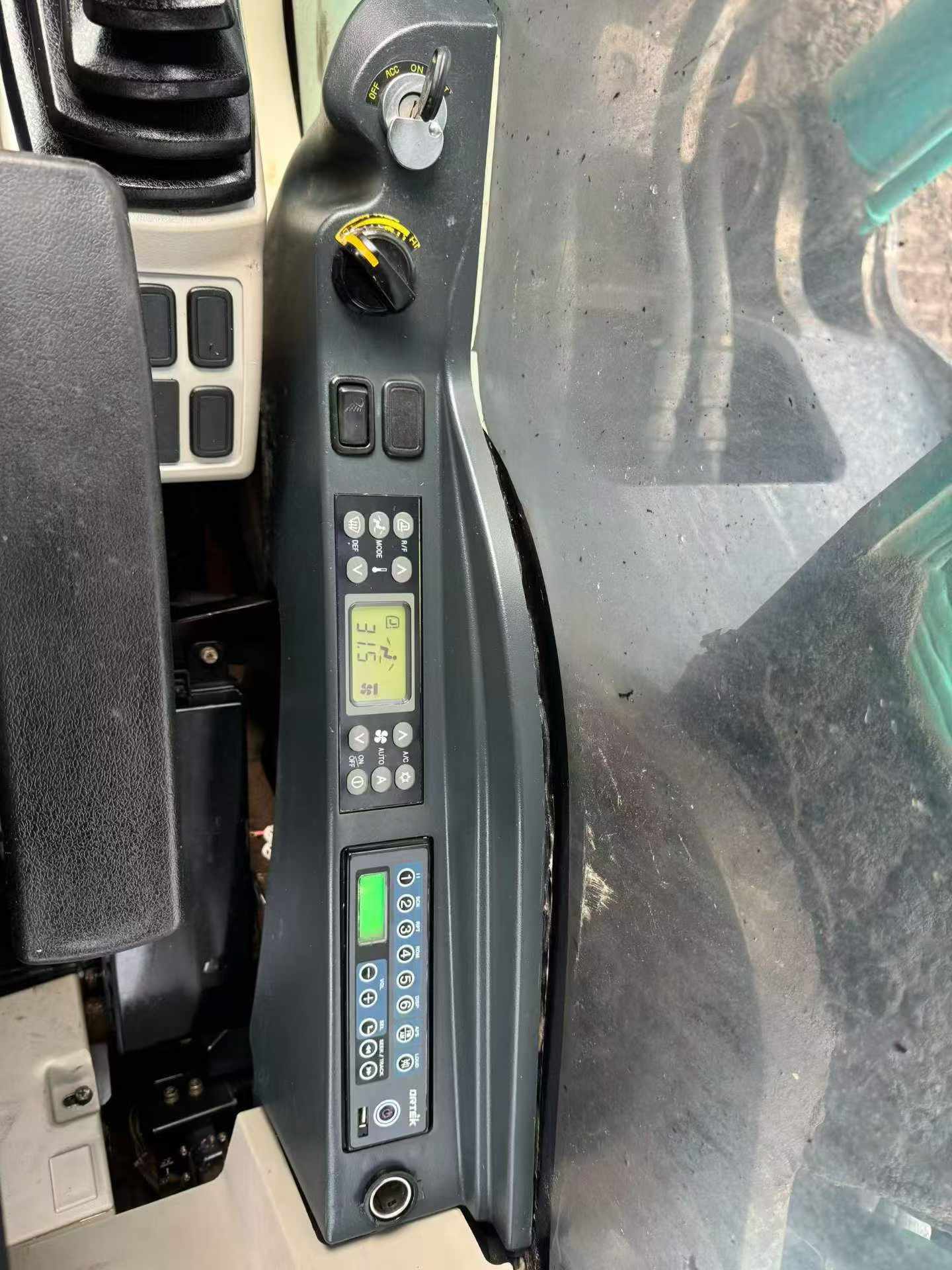 Buy Kobelco SK350-8 Used Excavator / 3