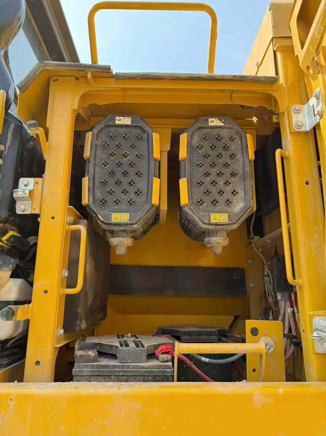 Buy Caterpillar 349E Used Excavator / 4