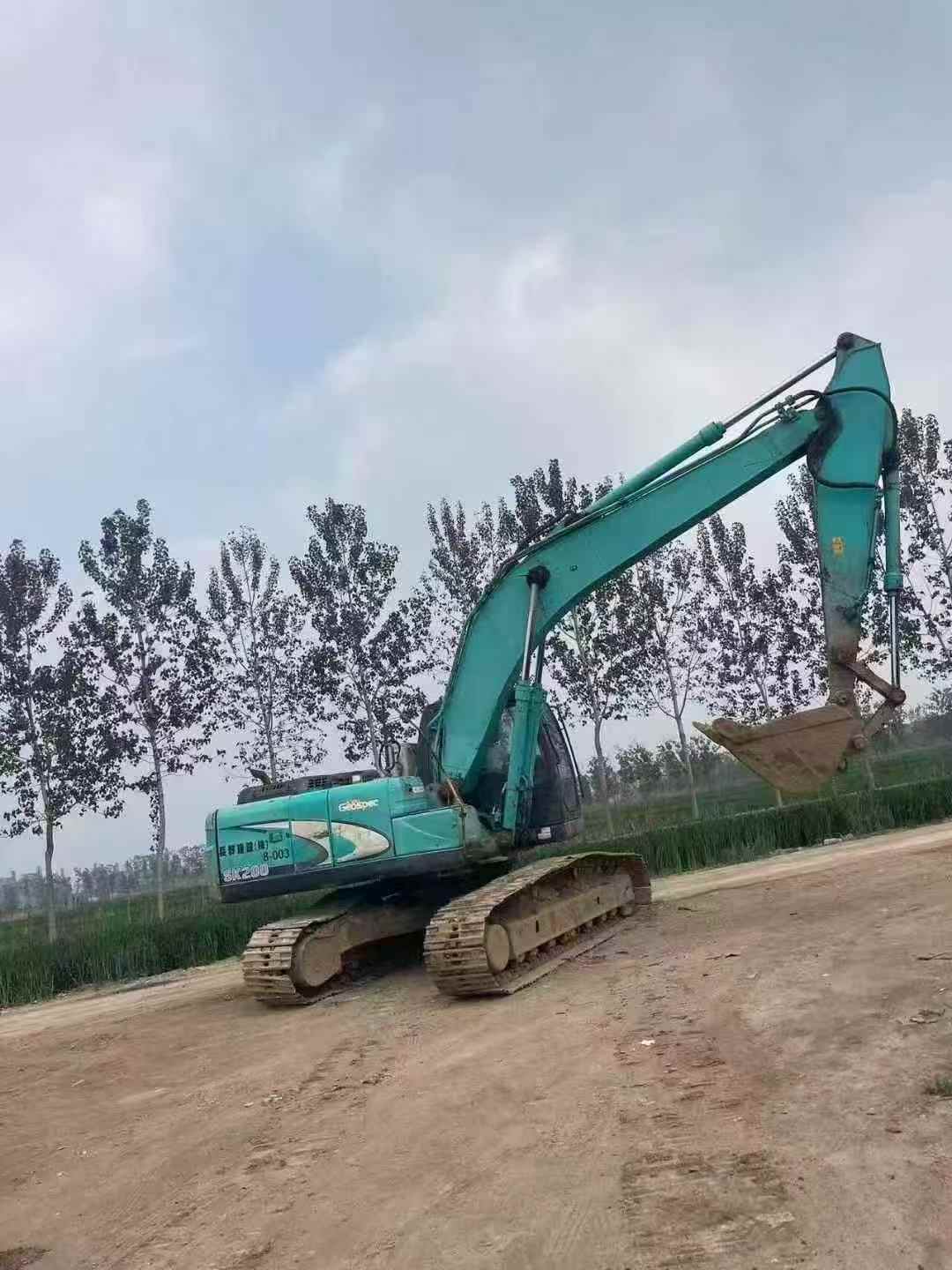 Buy Kobelco SK200-11 Used Excavator / 3