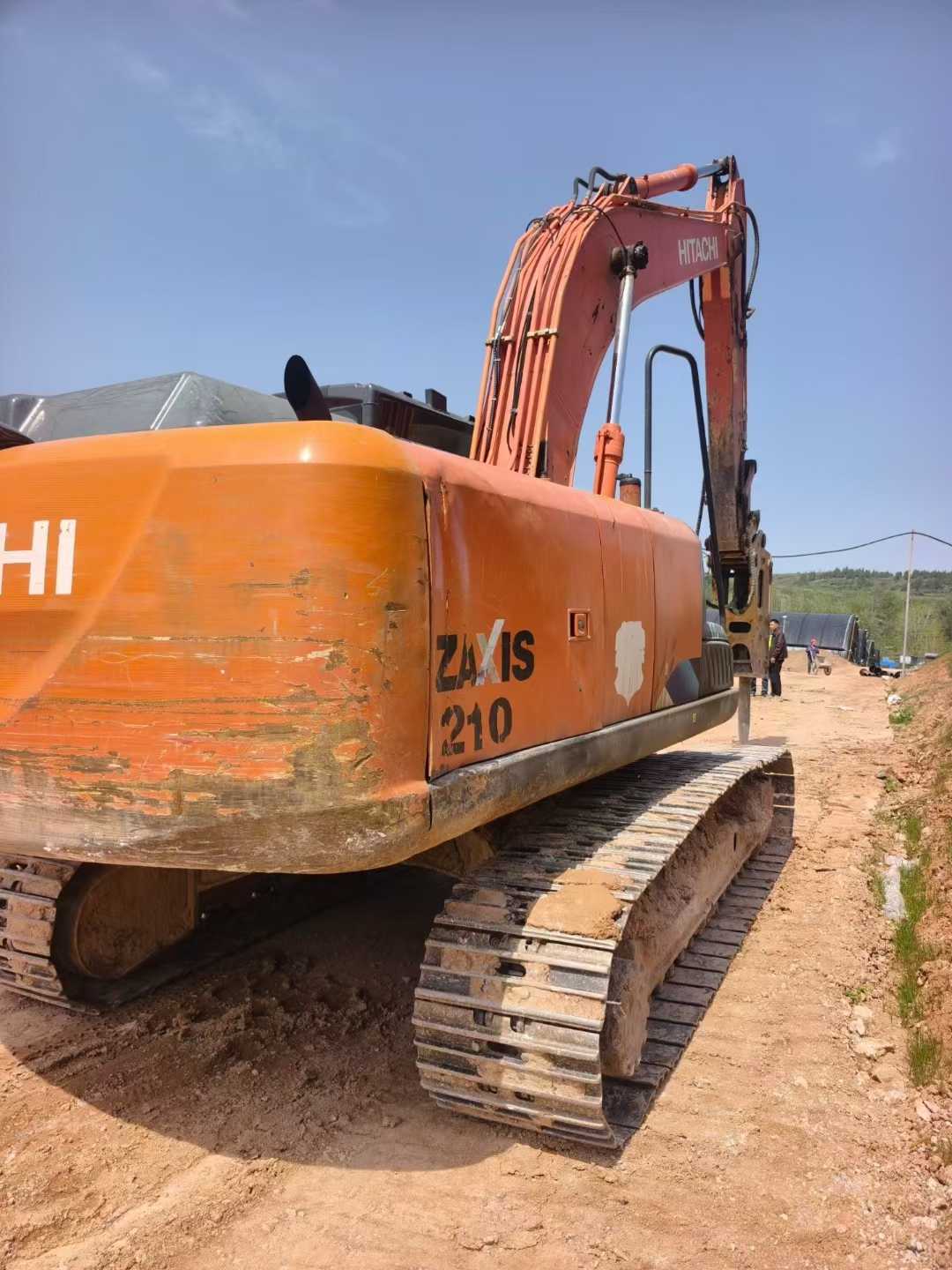 Buy Hitachi EX210 Used Excavator / 4