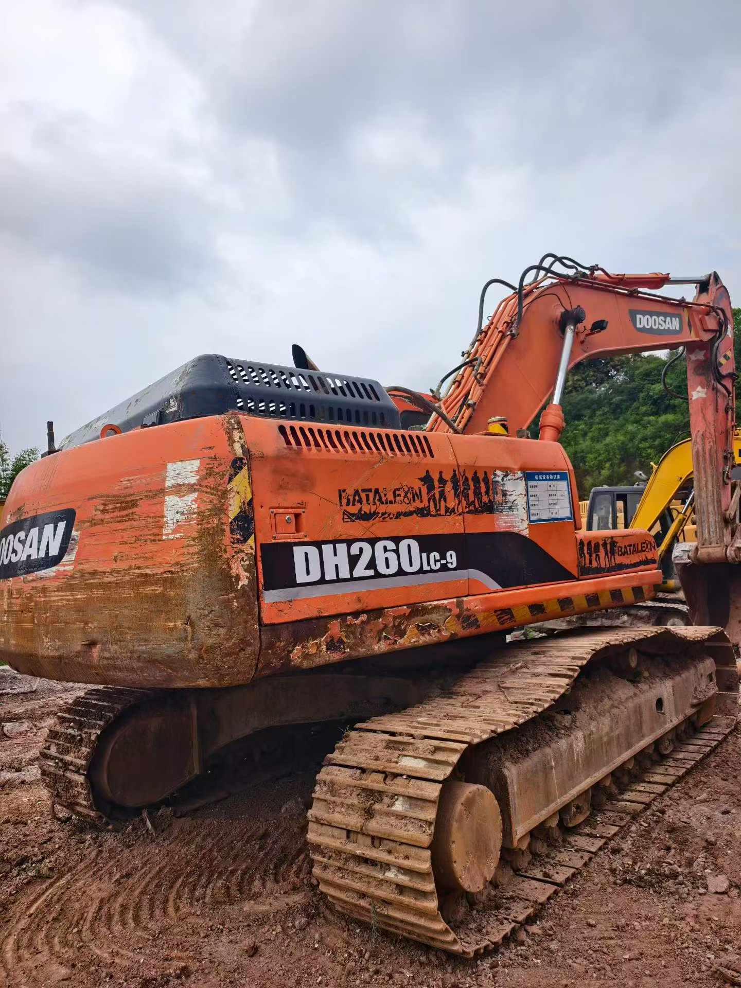 Buy Doosan DH225-9 Used Excavator / 3