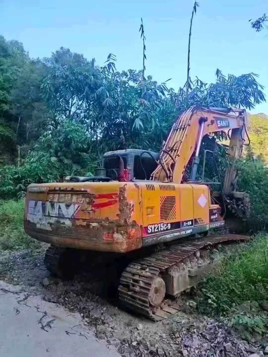 Buy Sany SY215C Used Excavator / 2