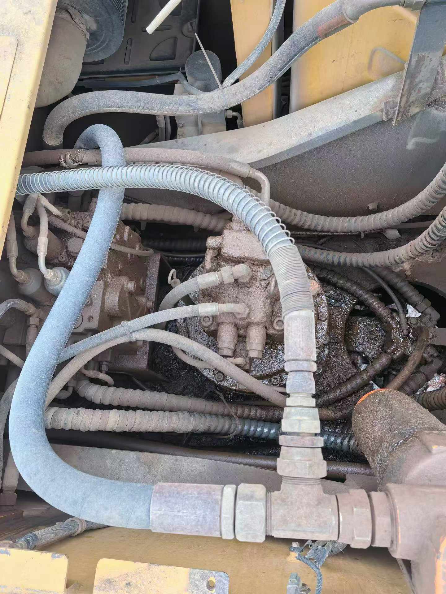 Buy XCMG XE370 Used Excavator / 3