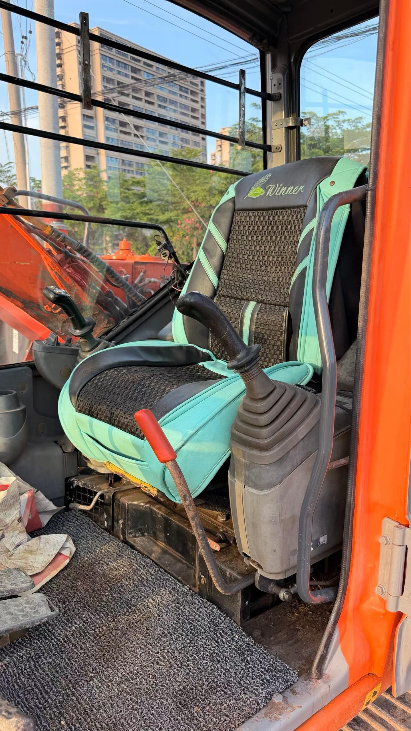 Buy Hitachi EX70 Used Excavator / 4