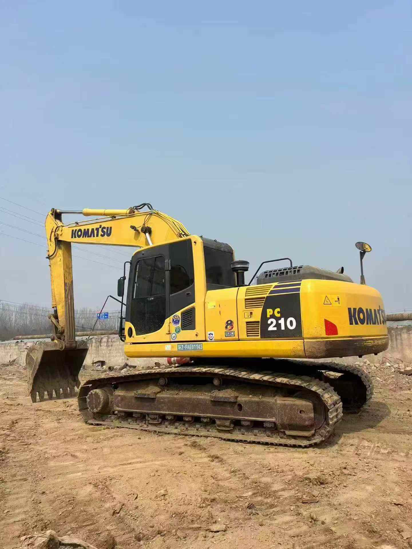 Buy Komatsu PC210 Used Excavator / 4