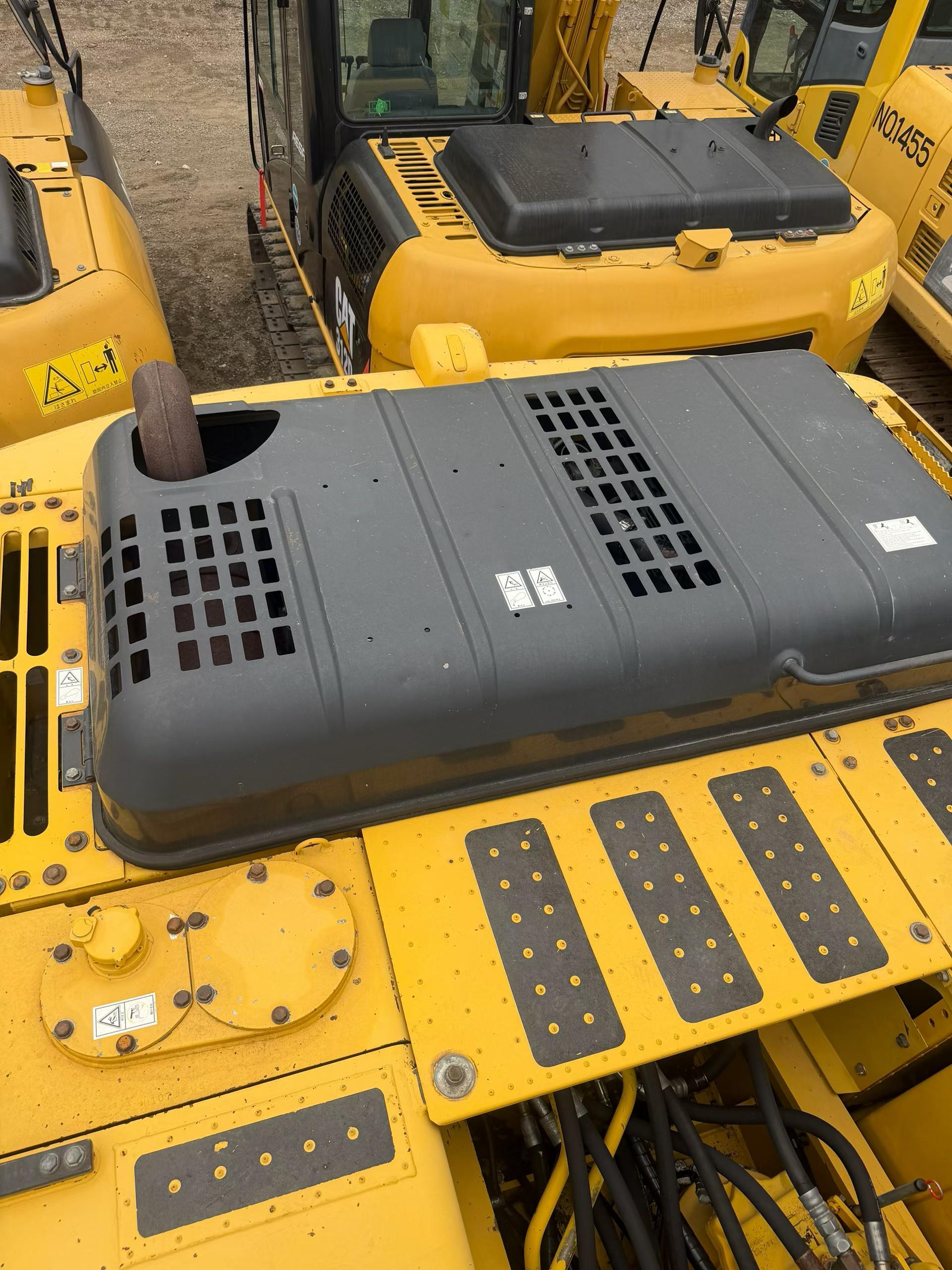 Buy Komatsu PC200-8 Used Excavator / 6