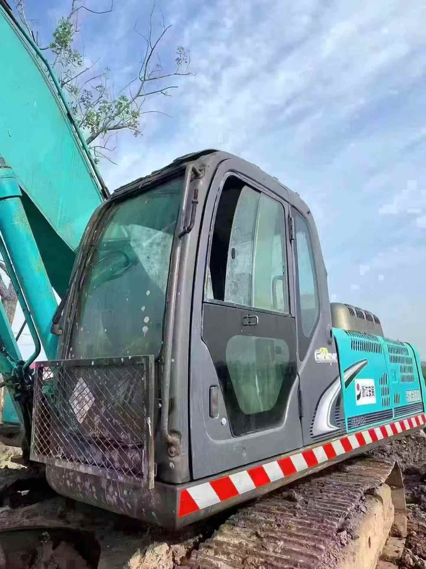 Buy Kobelco SK350-8 Used Excavator / 4
