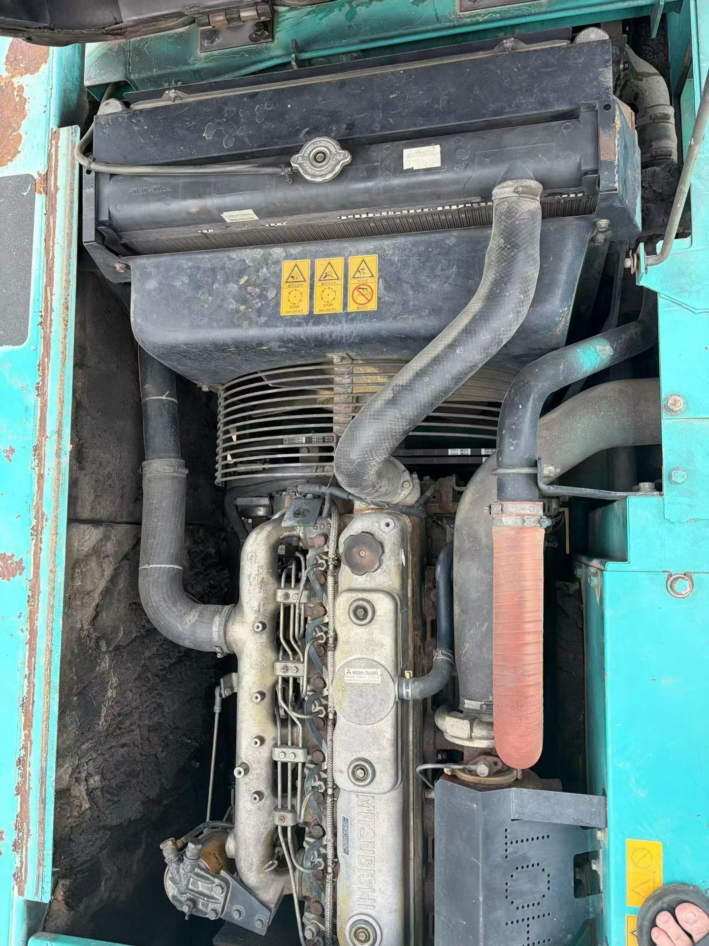 Buy Kobelco SK200-10 Used Excavator / 7