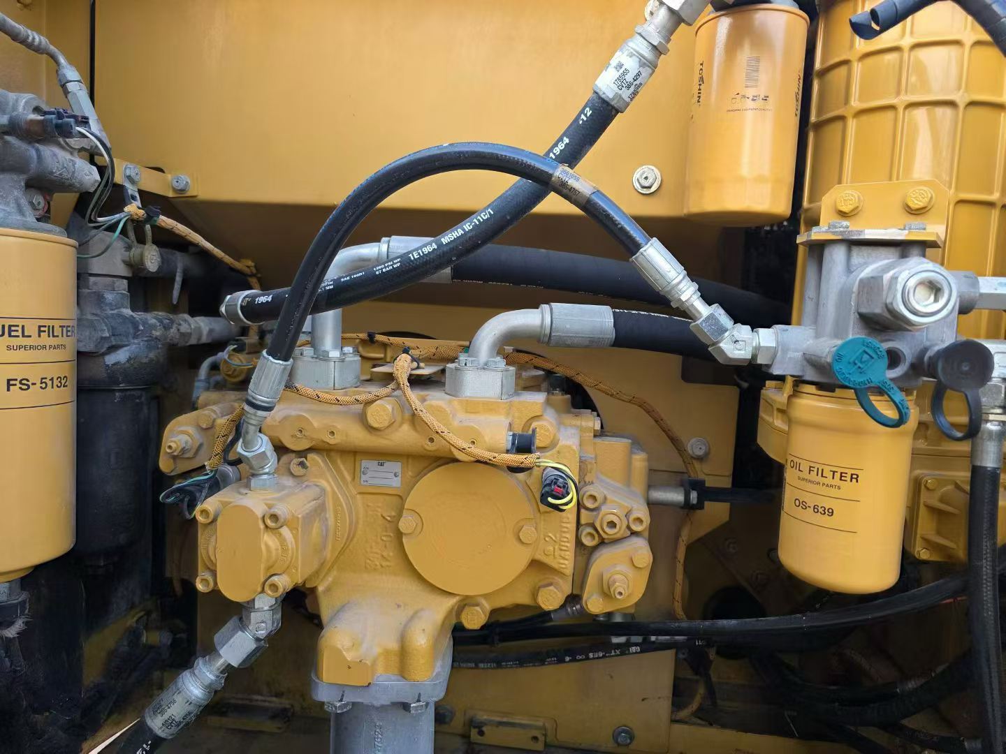 Buy Caterpillar 323D2L Used Excavator / 5