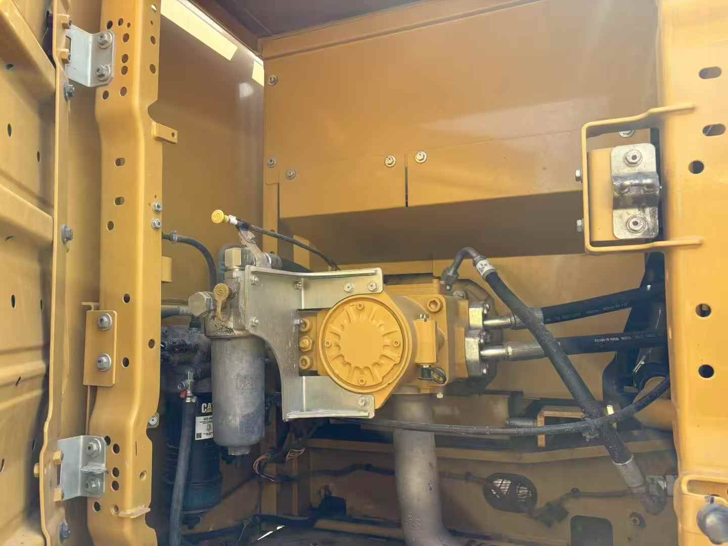 Buy Caterpillar 326DL Used Excavator / 8