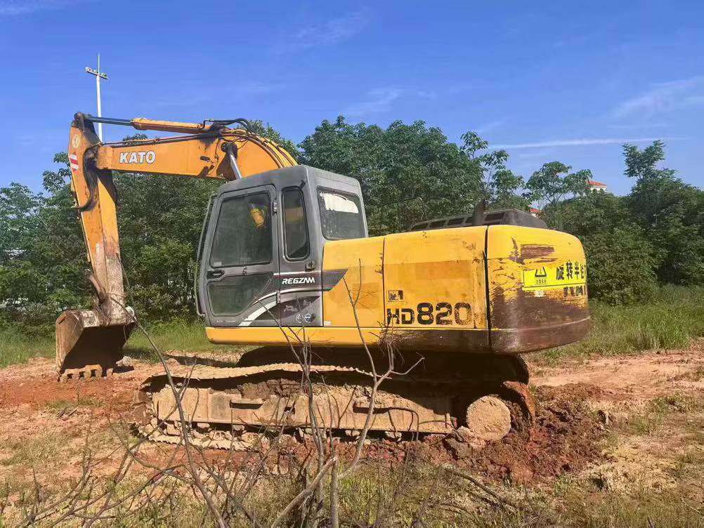 Buy Kato HD820 Used Excavator / 3