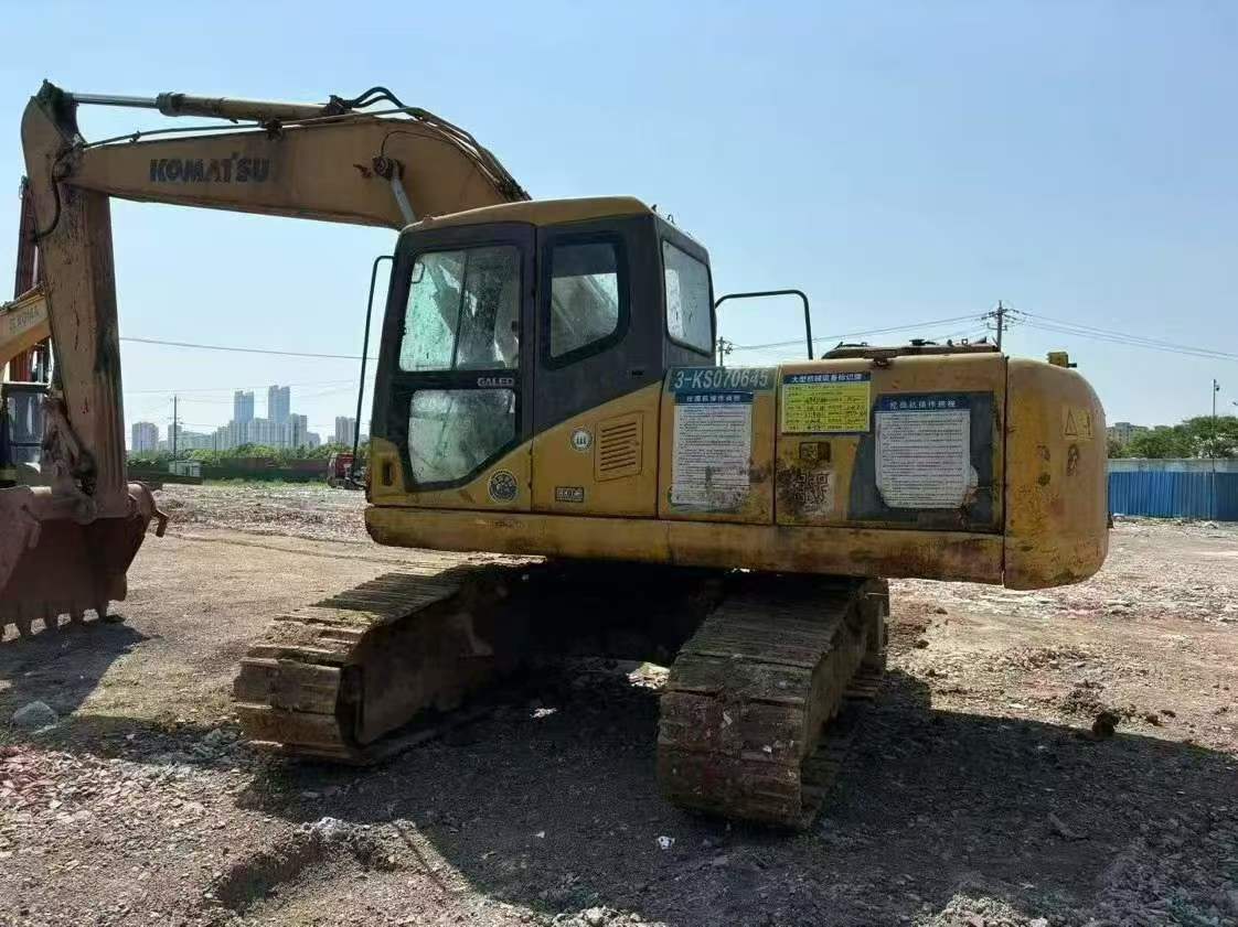 Buy Komatsu PC200-7 Used Excavator