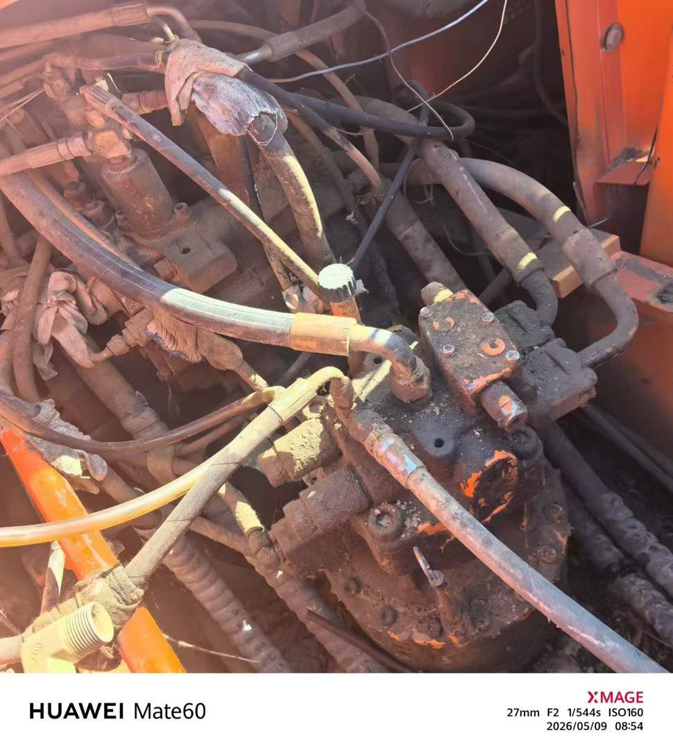 Buy Doosan DH220-7 Used Excavator / 5