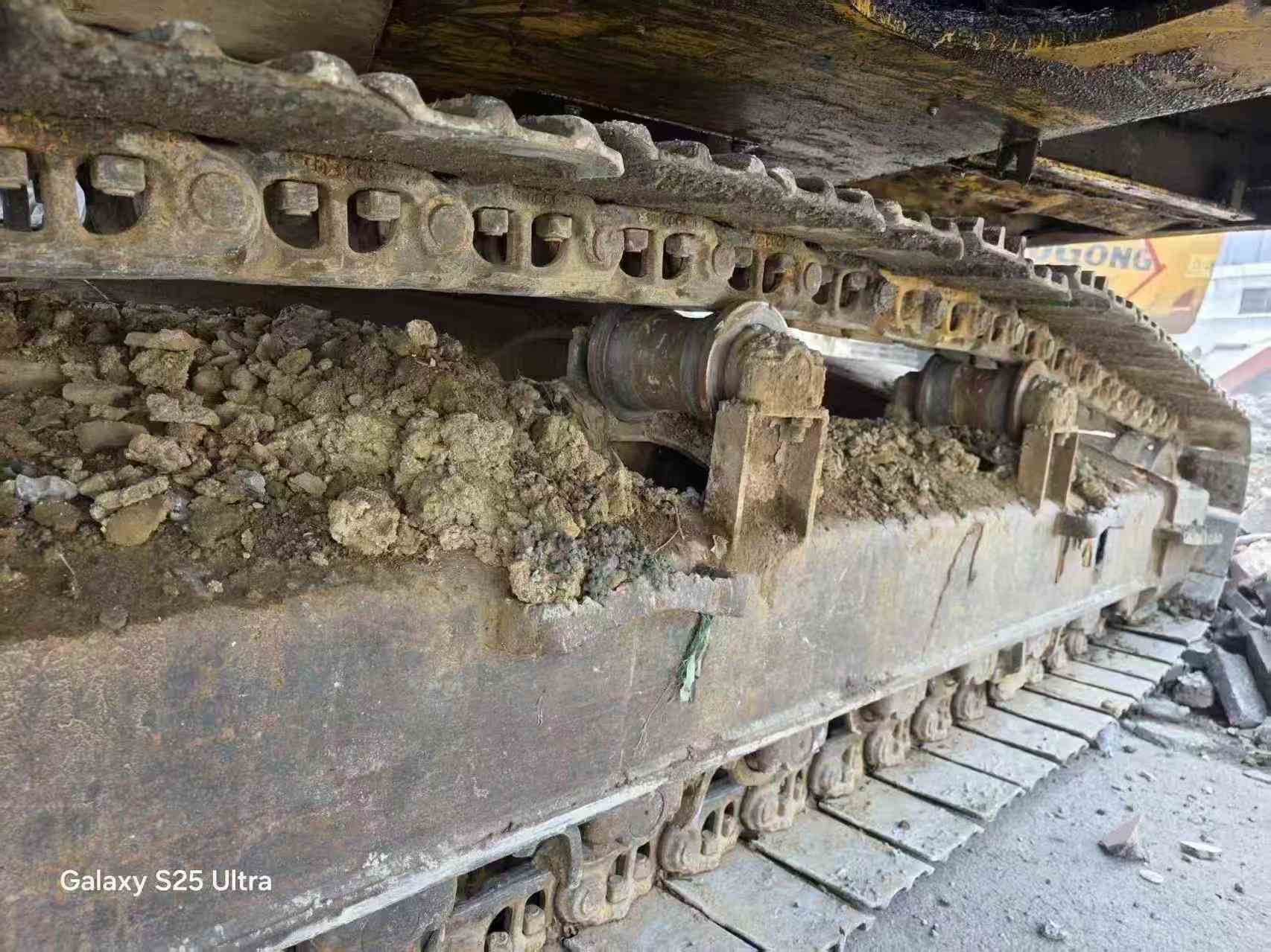 Buy Komatsu PC210-7 Used Excavator / 5