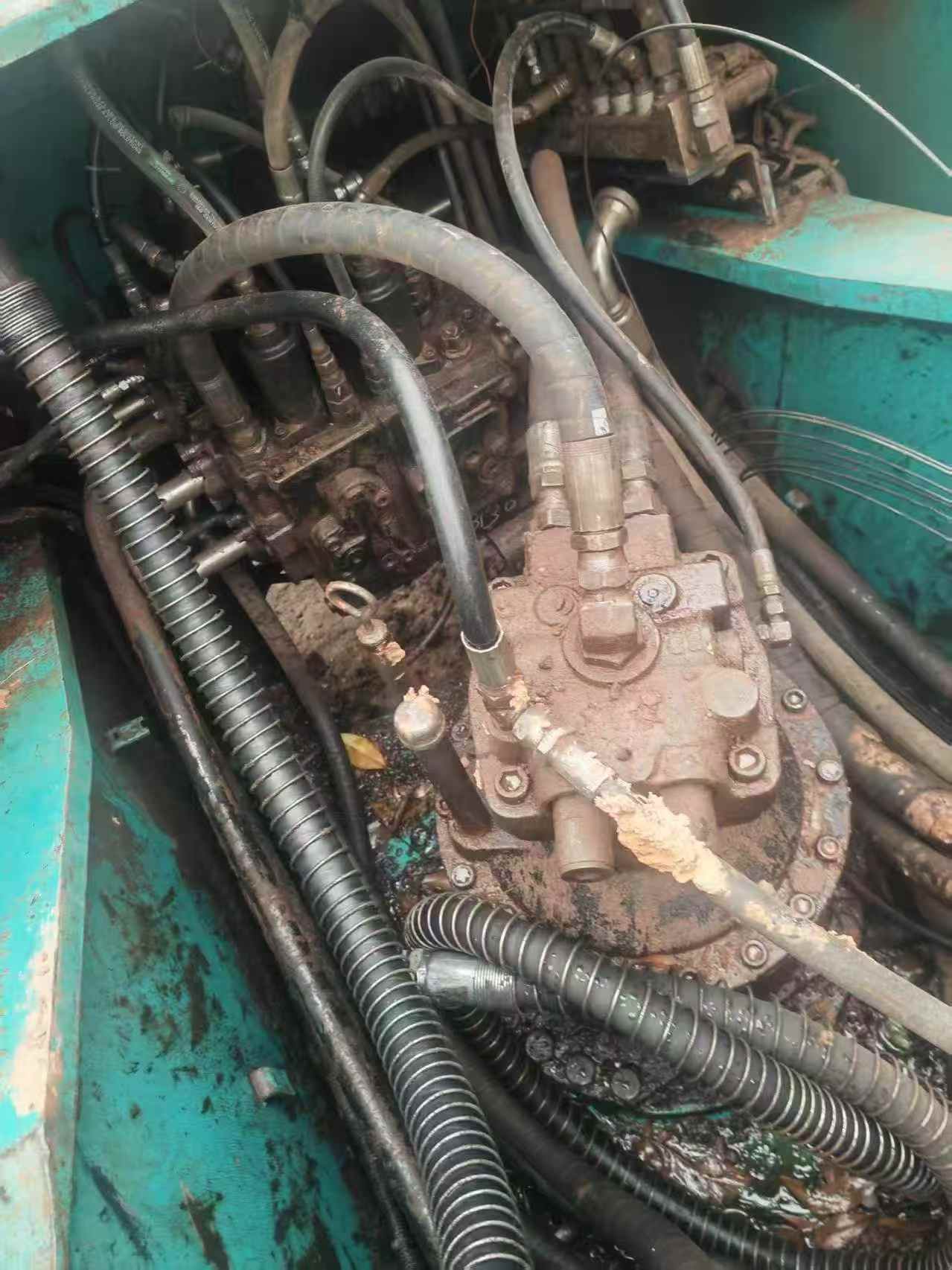Buy Kobelco SK260 Used Excavator / 5