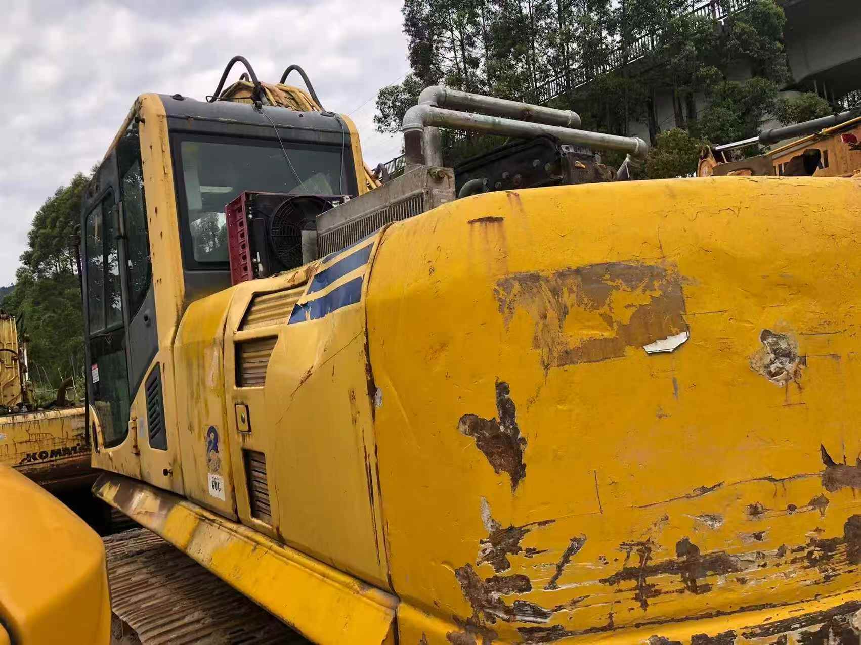 Buy Komatsu PC240-6 Used Excavator / 3